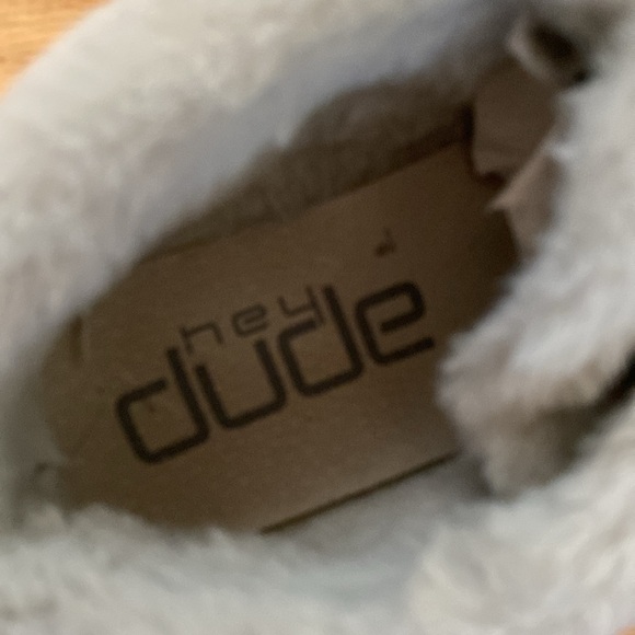 Hey Dude Britt Shoes Cream Women’s slip on Surfer Boho Wallabies Warm Size 7 - Picture 8 of 12